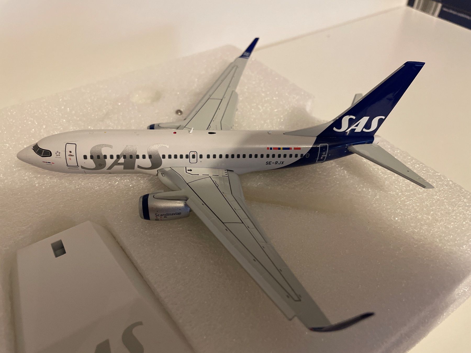 Boeing Kit di modellismo & Modellini statici: SAS B737-700 / Flaps Down / 1:200 / JC Wings – Usato da Bülach venduto da jon_z9x8 3