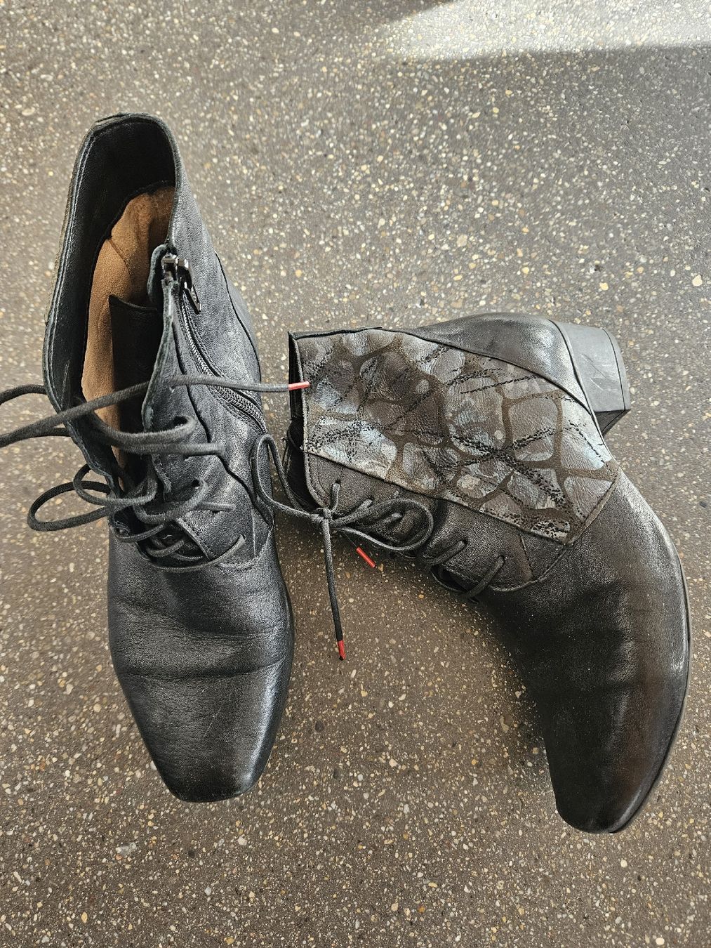 Think Scarpe da donna: Think ! Stiefeletten, Gr 38 – Nuovo (secondo la descrizione) da Anwil venduto da tamoos 1