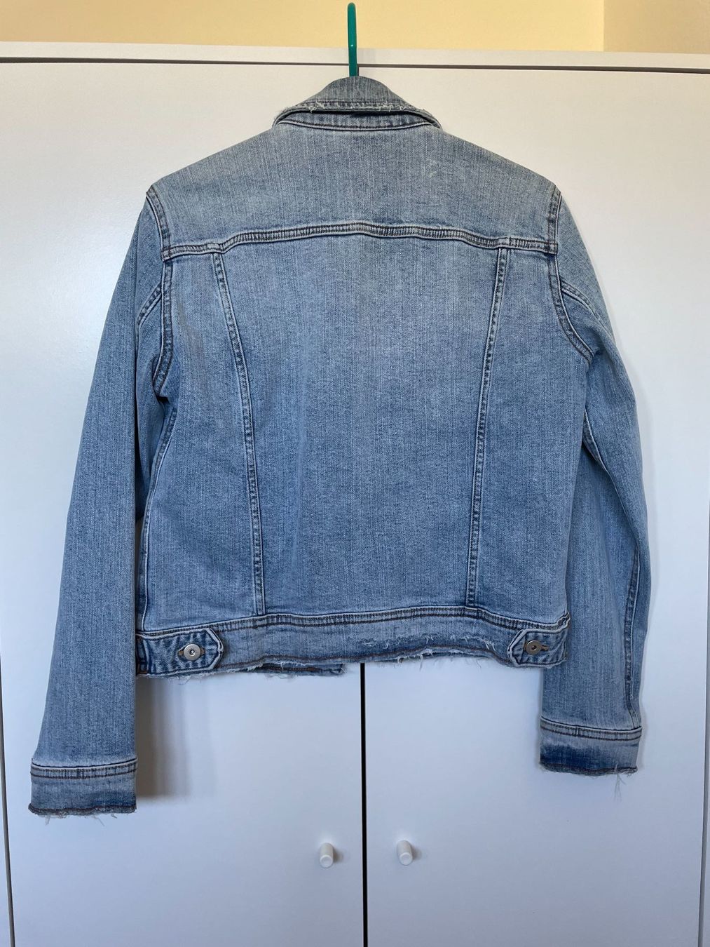 Zara Giacche: Zara Jeansjacke, Grösse M – Usato da Basel venduto da Robyn20 1