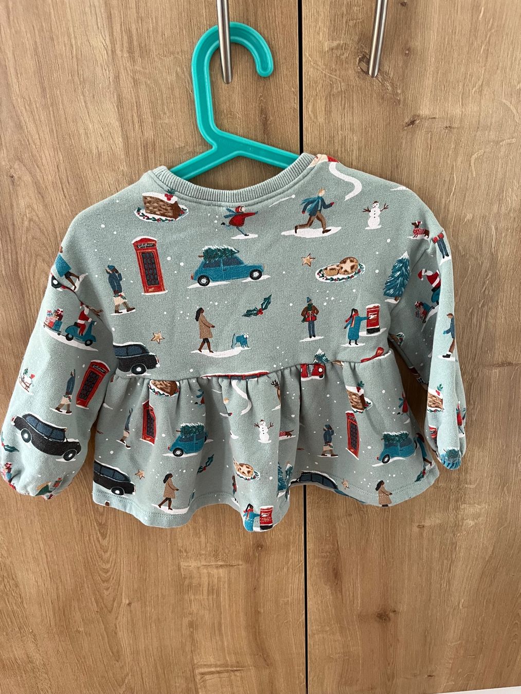 Pulls et sweat-shirts: Weihnachtspullover, Größe 98 – D'occasion à Umiken par deb_57xk 2