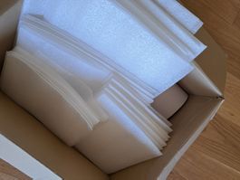 Umzugsmaterial - Schutz für Geschirr und Gläser