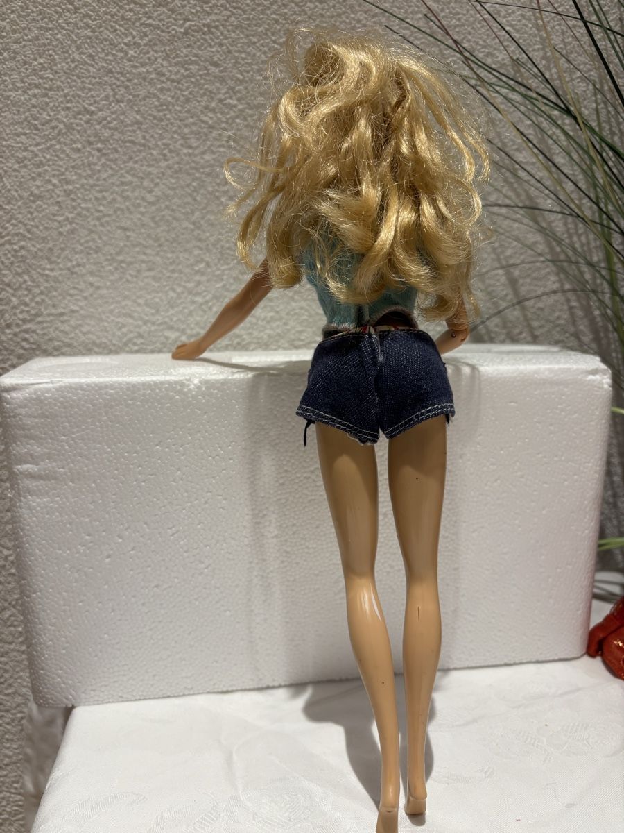 Bambole: Barbie Puppe Mattel 2005  – Usato da Flums venduto da Limatools 1