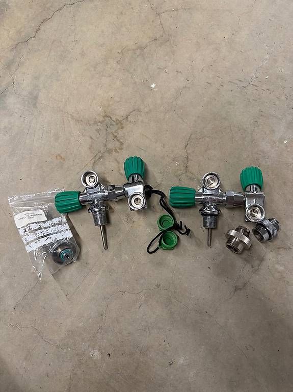Bombole da sub: Nitrox Monoventil mit 2 Abgängen – Usato da Kyburg venduto da Ferrarischumi