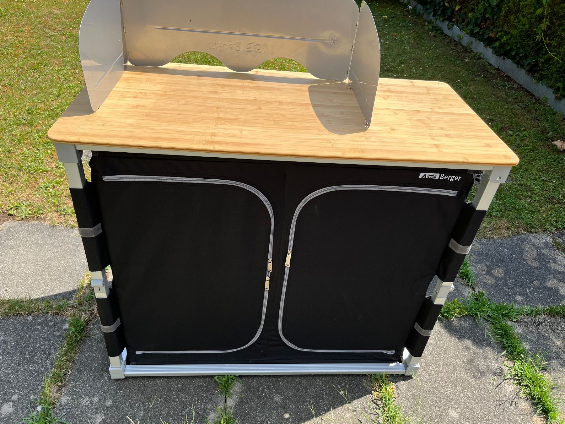 Komplettküchen: Berger Küchenbox Deluxe – Gebraucht aus Adliswil von mar_b7rj 1
