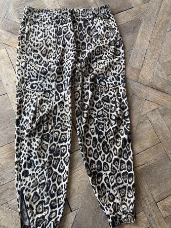 CAMBIO Kathi Hose mit Leo-Muster, Grösse 36, neuwertig!