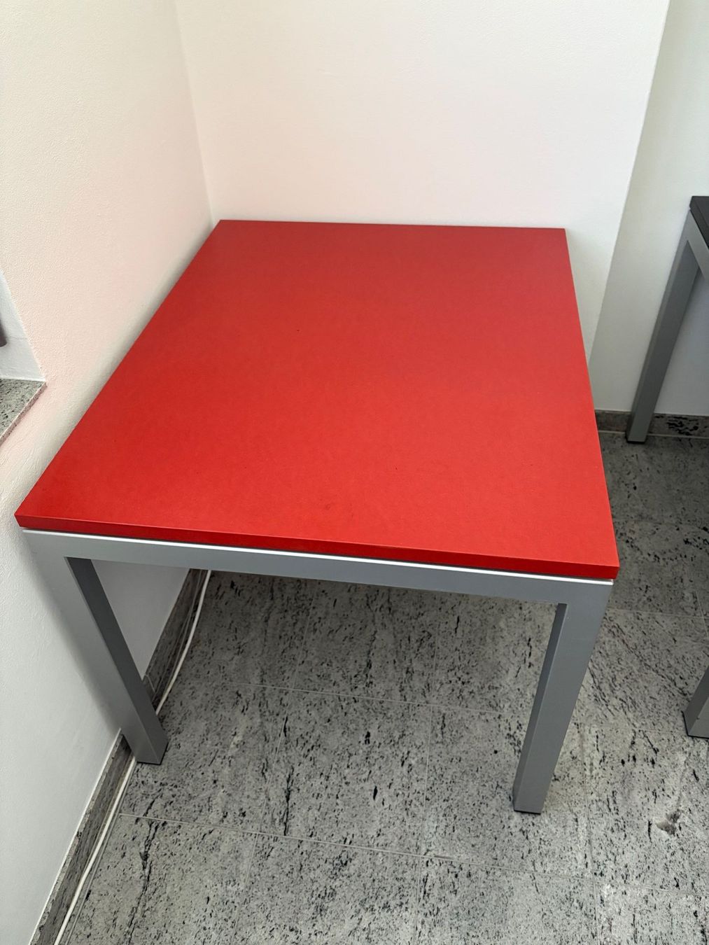 Scrivanie: Design Tisch / Schreibtisch Z21 Modul Möbel – Usato da Hauptwil venduto da McDudley 2