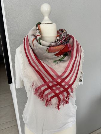 Mala Alisha Seidenschal, neuwertig mit tollem Muster!