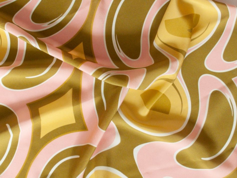 Foulard & Sciarpe: Foulard aus Seide – Nuovo e nell'imballaggio originale da Zermatt venduto da lareee 1