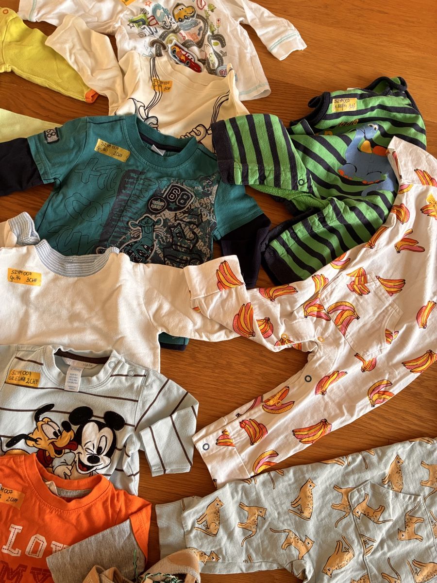 Lotti & Set di vestiti: Baby Clothes Bundle: 68 - 80 size / 24 items – Usato da Untersiggenthal venduto da mic_ksv9 5