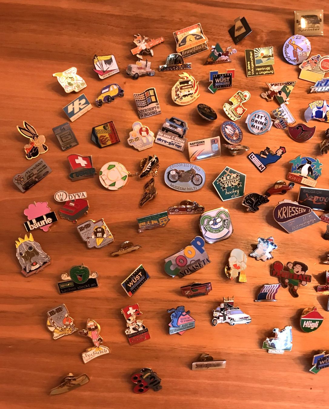 Placchette & Badge: Sammlung Anstecker Pins – Usato da Altstätten SG venduto da Nik2009 3