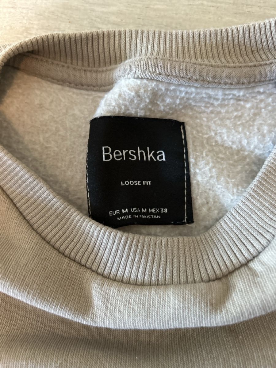 Bershka Kleiderpakete: Kleiderpaket grösse M Männer – Gebraucht aus bülach von Marinas1 3