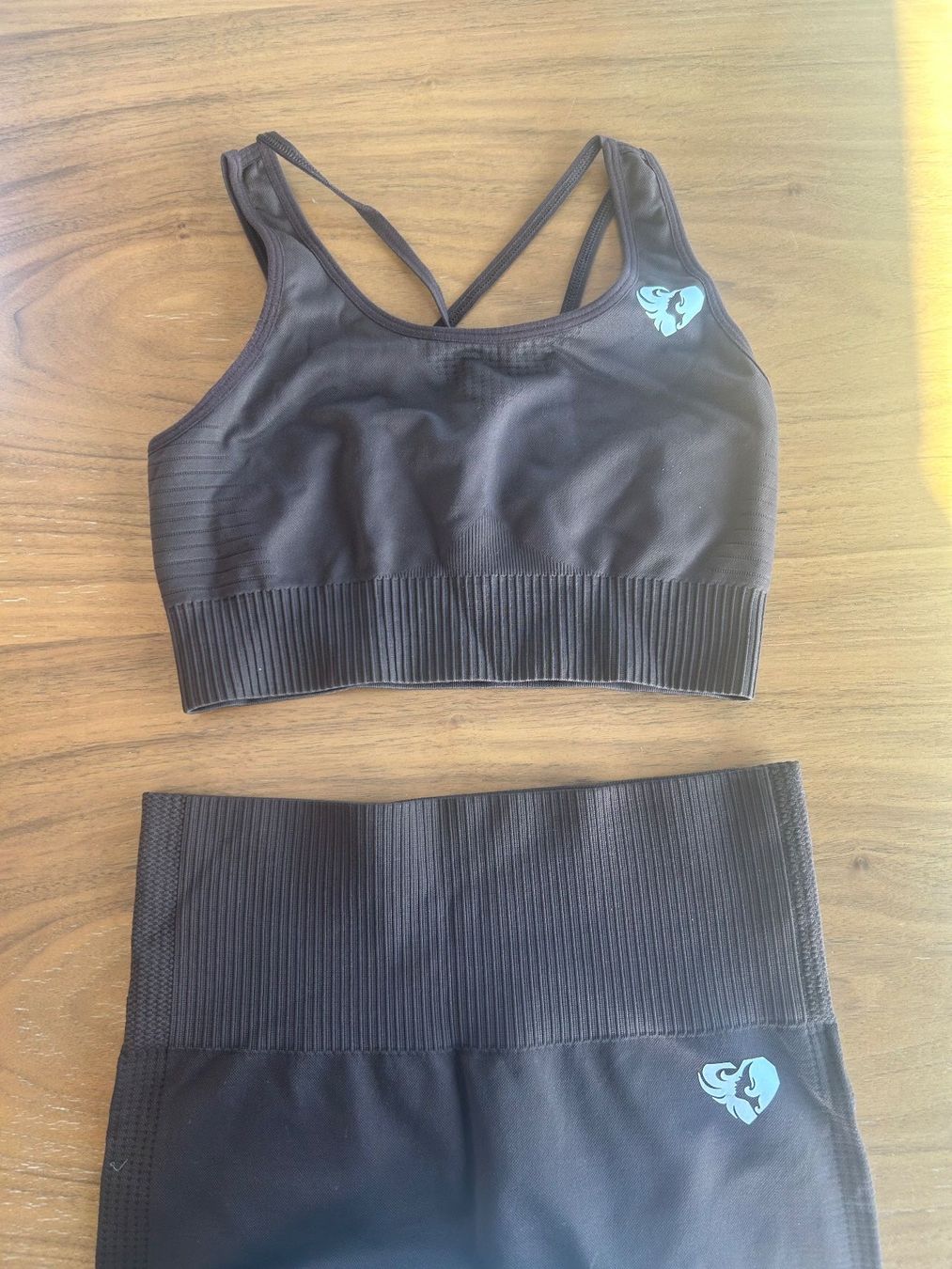 Tops: Womansbest Sport set braun – Neu (gemäss Beschreibung) aus Frauenfeld von isa_9cy7 1