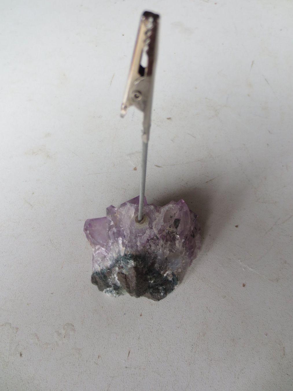 Mineralien & Heilsteine: Postkartenhalter auf Amethyst – Gebraucht aus Weier im Emmental von waefler03 2