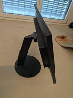 Zwei gebrauchte Lenovo 24 Zoll WQHD Bildschirme