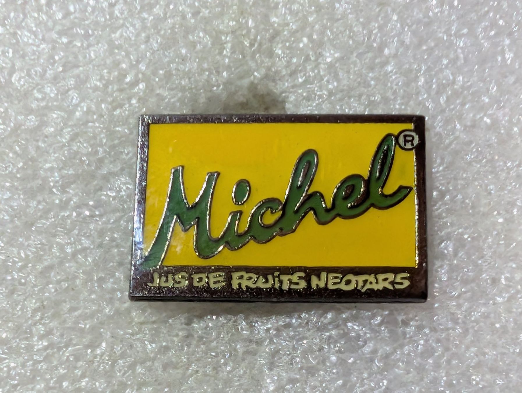 Placchette & Badge: Ansteckpin 3: Michel – Usato da Oppligen venduto da Pin-Fall-Shop