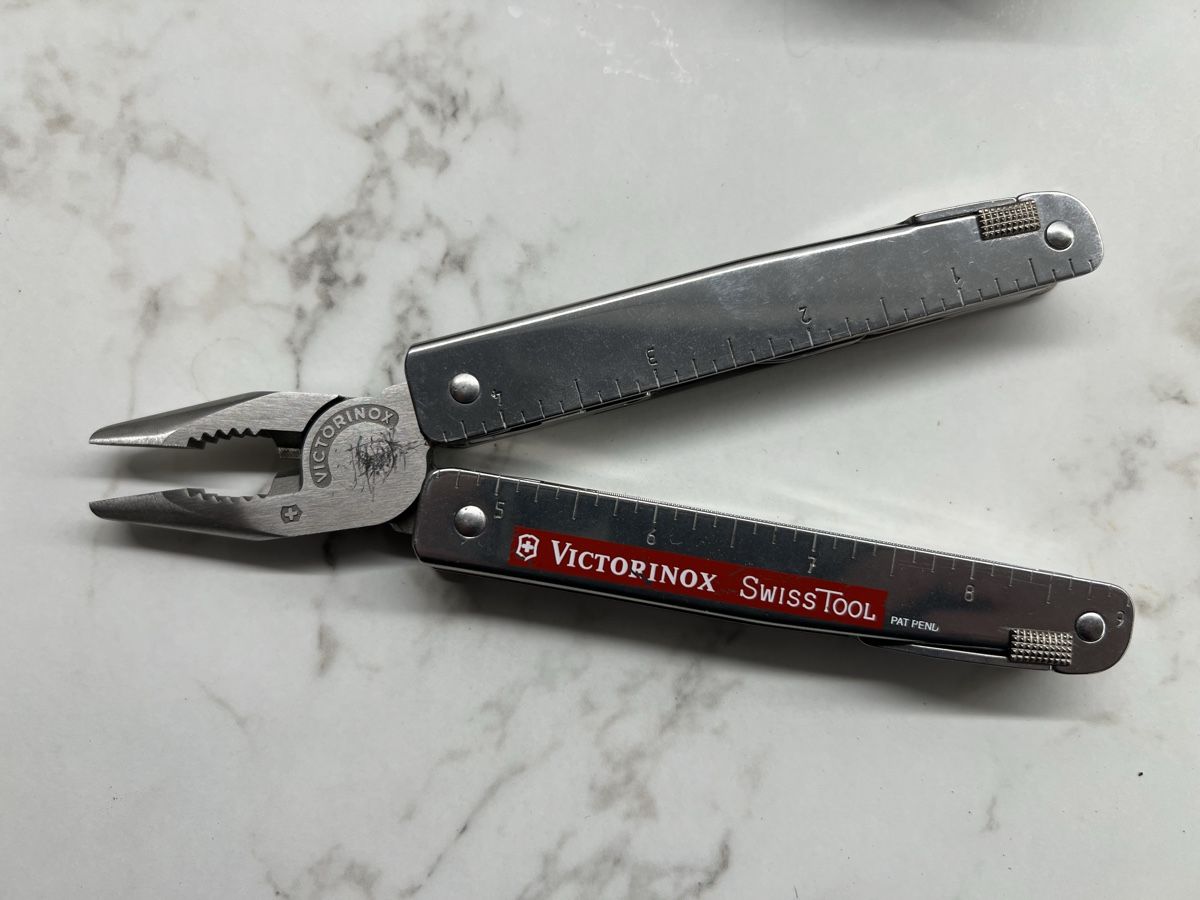 Victorinox Taschenmesser: SwissTool VICTORINOX – Neu (gemäss Beschreibung) aus Hünenberg von Abtech 2