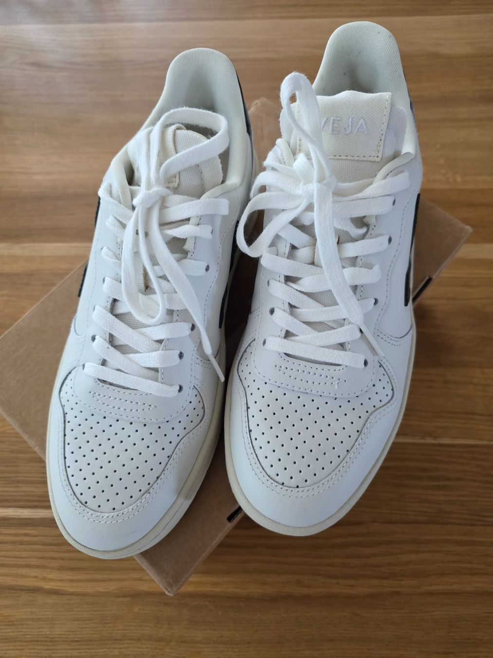 Veja Scarpe da donna: Sneaker V-10 Veja Gr.40 – Usato da Bösingen venduto da Kolja02