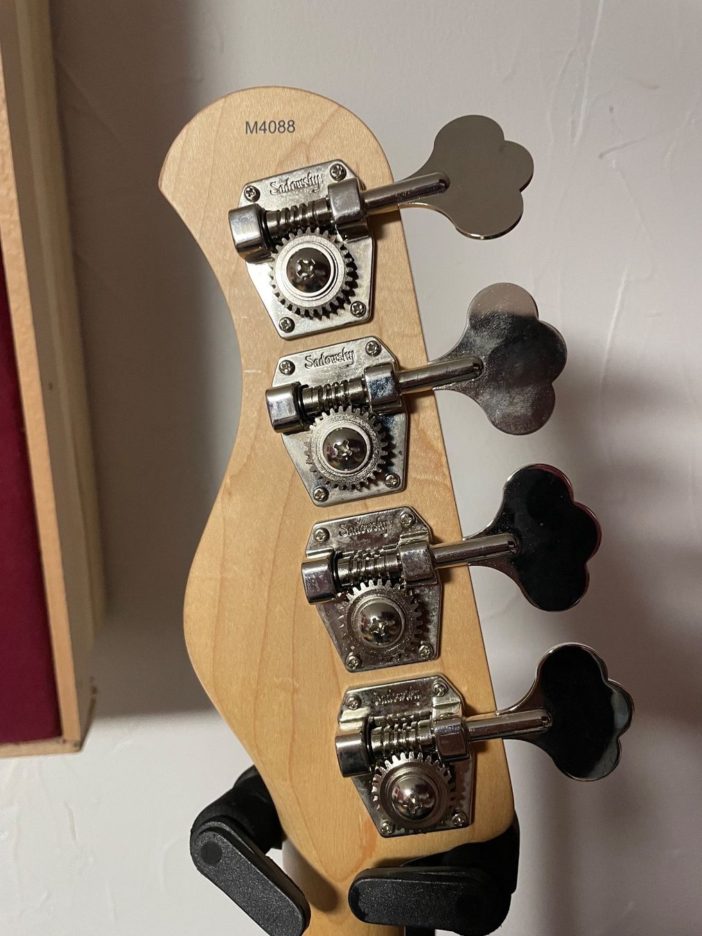 Strumenti musicali: Sadowsky Bass – Usato da Bitsch venduto da Qsign 5