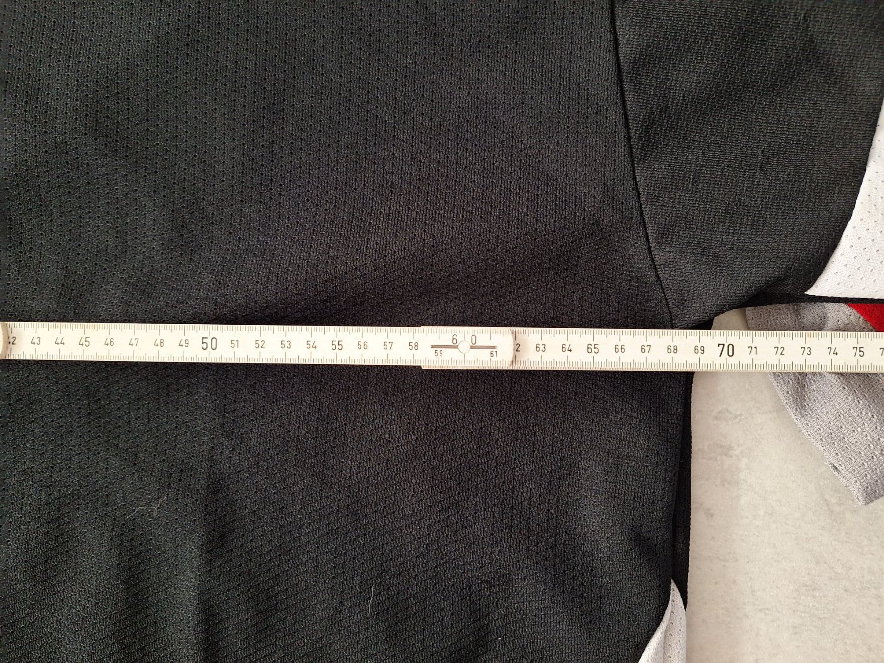Protezioni & Imbottiture: Eishockey Goalieshirt – Usato da Wegenstetten venduto da mcfly321 2