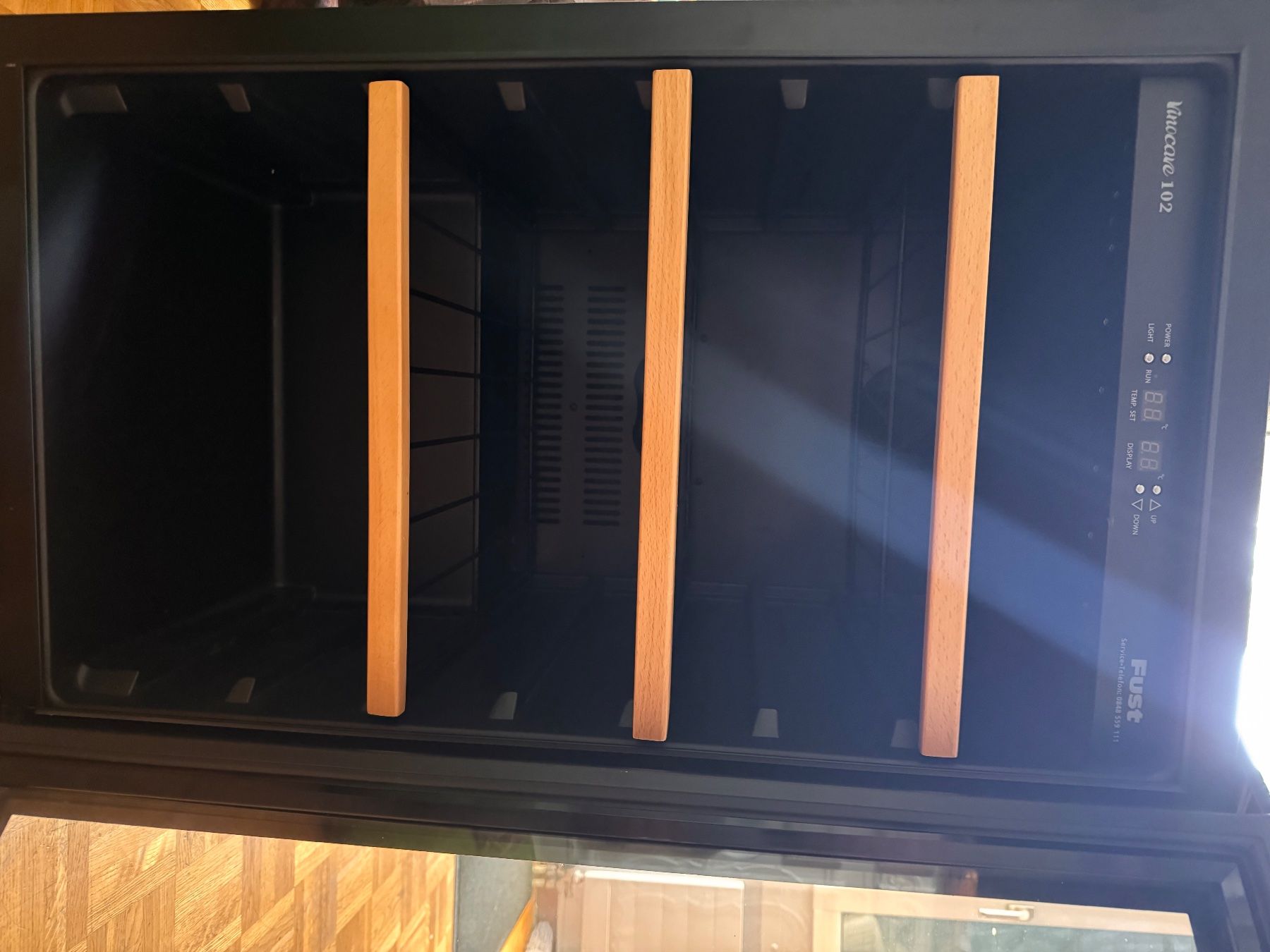 Novamatic Kühlschrank: Cave à vin 40 bouteilles – Gebraucht aus Thônex von rackham82