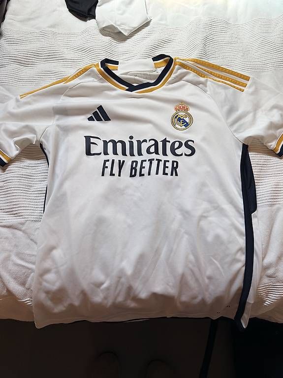 Canottiere & Pantaloni: Real Madrid Trikot Saison 23/24 – Usato da Geuensee venduto da mar_ld75