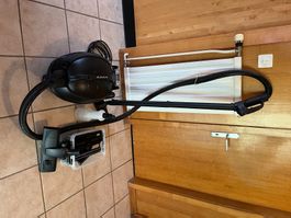 Aspirateur à vapeur