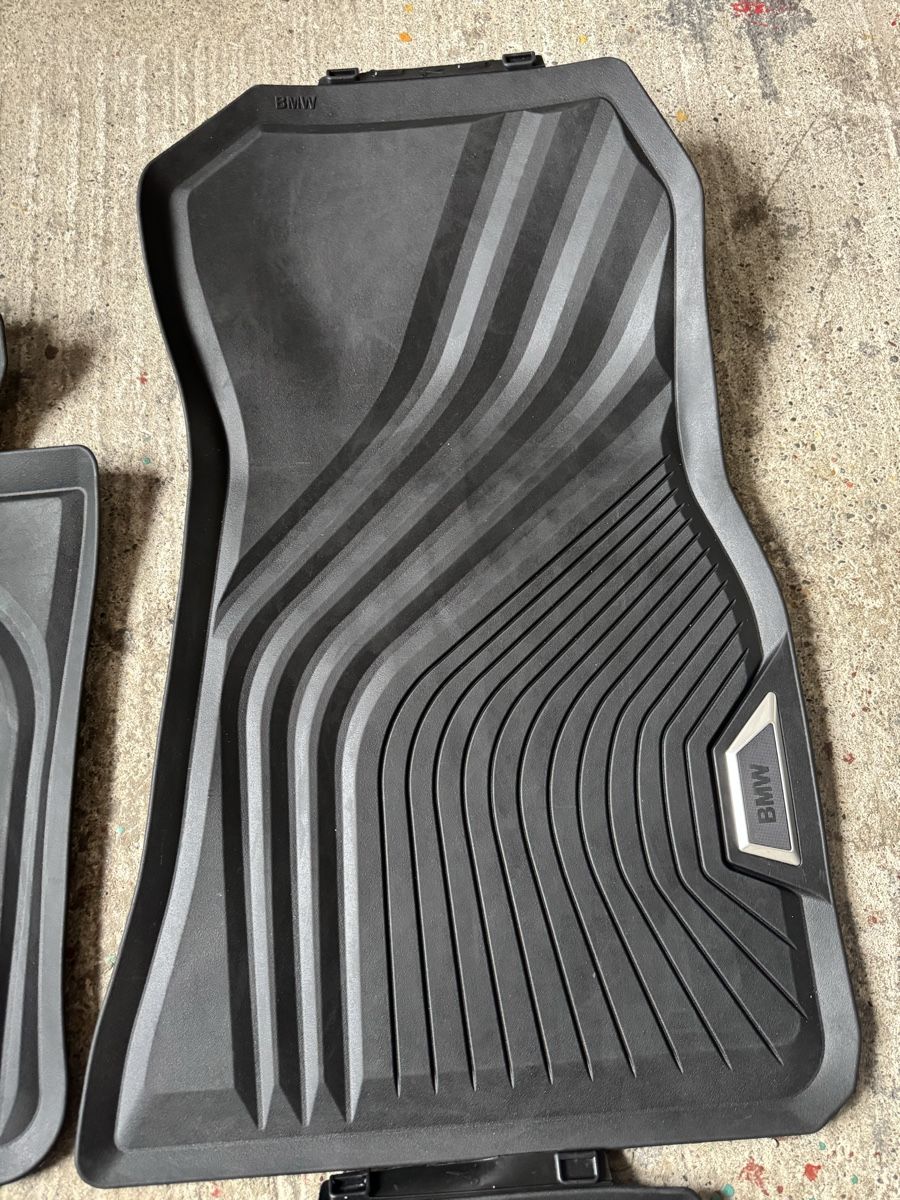 BMW Tappeti & Tappetini: Originale BMW M3 / M3 Touring Gummimatten – Usato da Oberbüren venduto da inf_7c5h 2