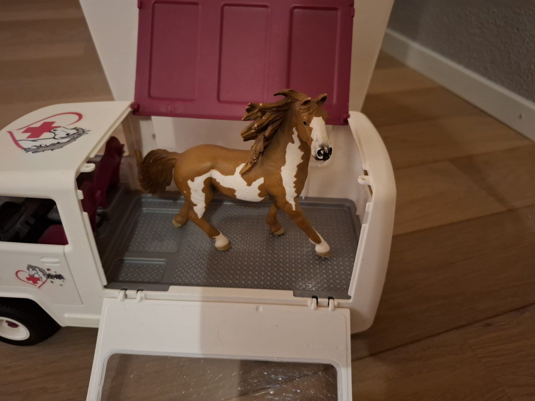 Schleich Giocattoli: Pferde Krankenwagen Schleich – Usato da Hendschiken venduto da Piedi 2