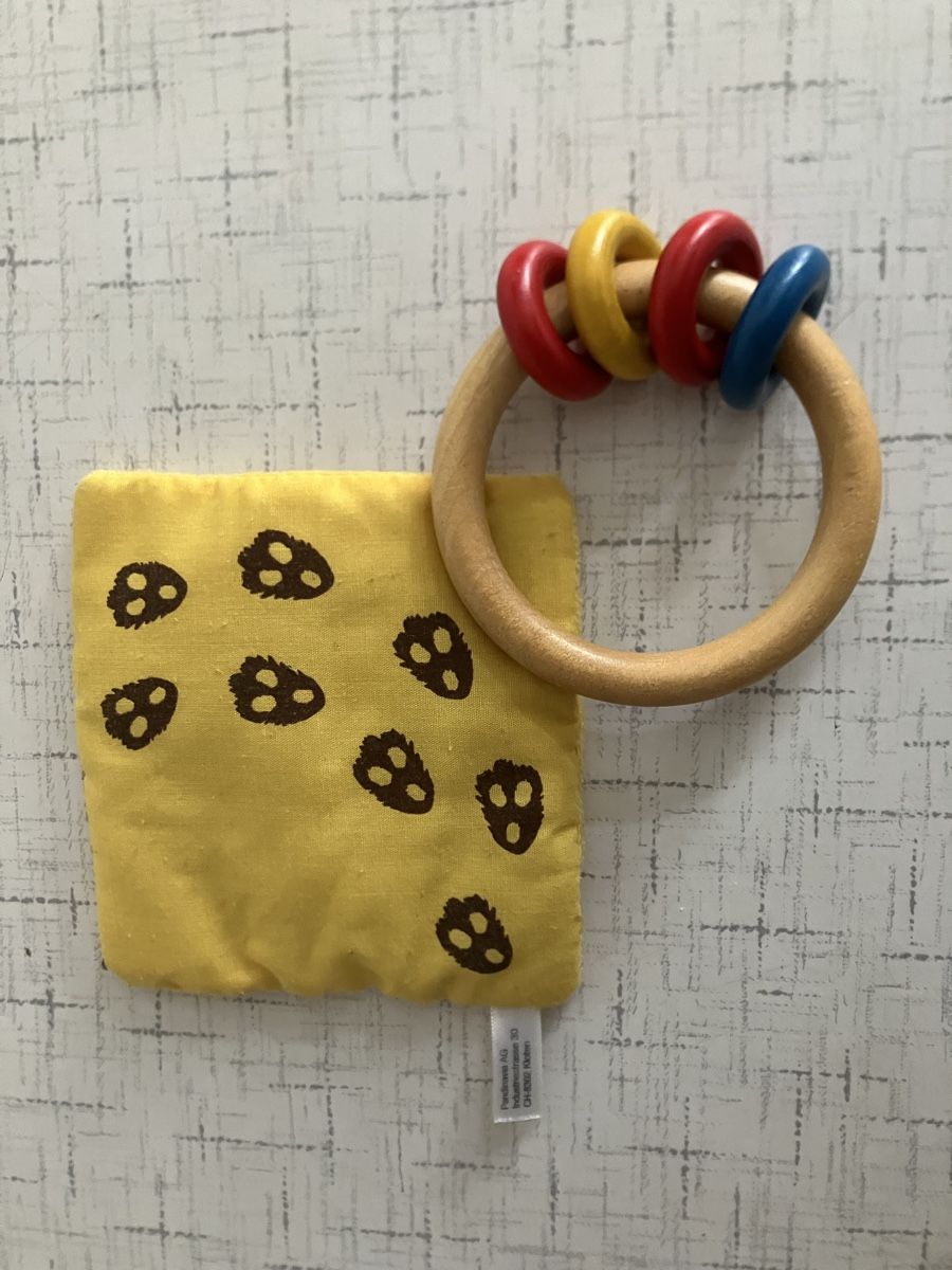 Jouets: Kleinkinder Spielzeug und Beissring – D'occasion à Lyss par Punktum01 1