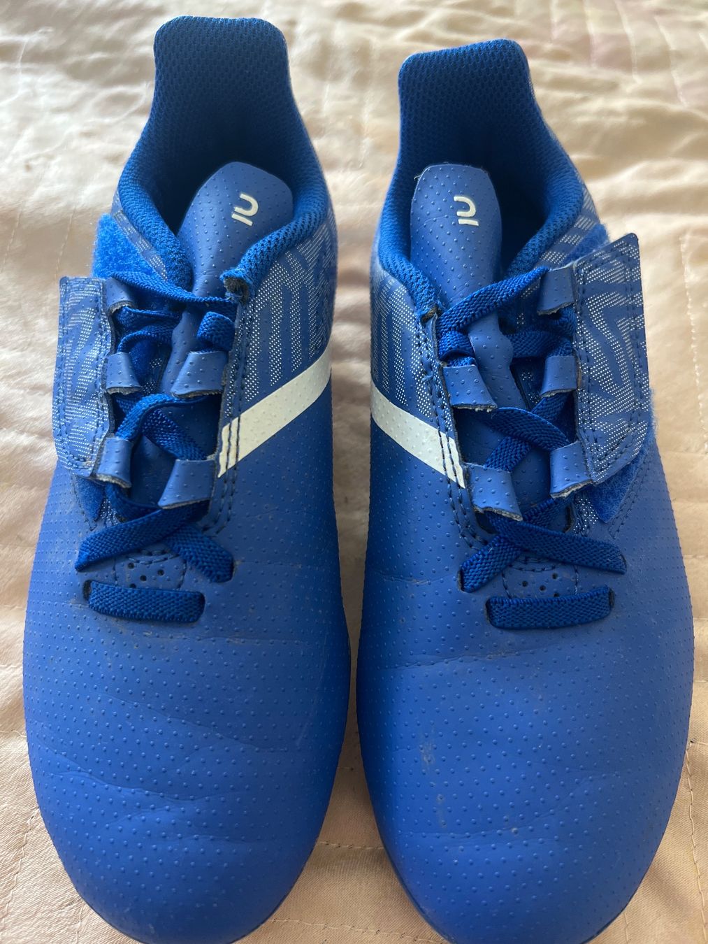 Decathlon Scarpe per ragazzi: Fussballschuhe – Usato da Herisau venduto da Bilyana13 2