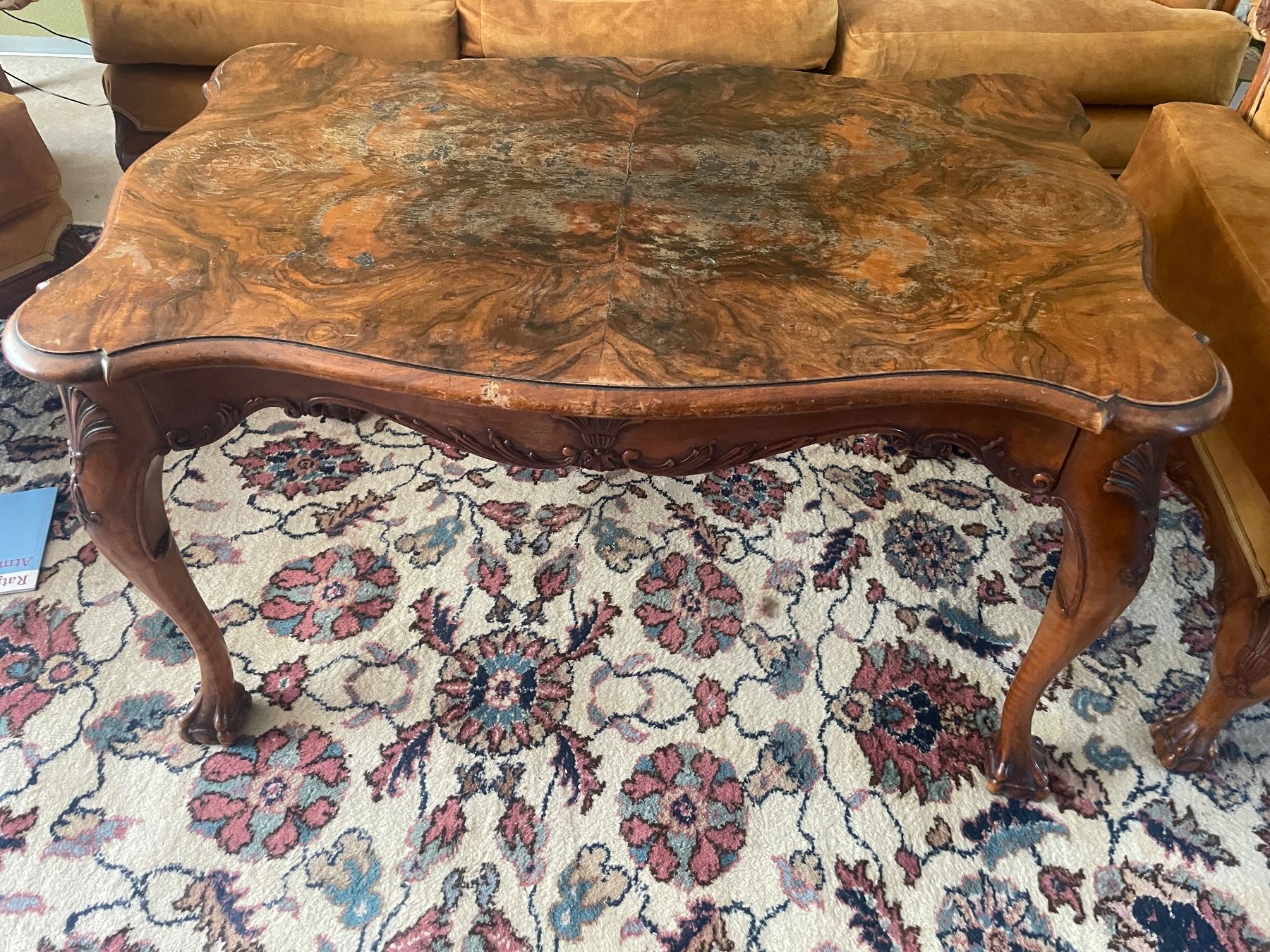 Tische: Antiker Louis Phillippe Couchtisch Nussbaum – Gebraucht aus Volketswil von rubin74
