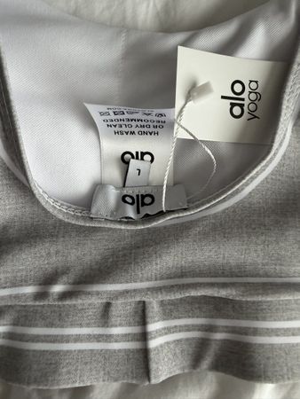 Alo Yoga Sport BH und Leggings Grau Groesse L neu