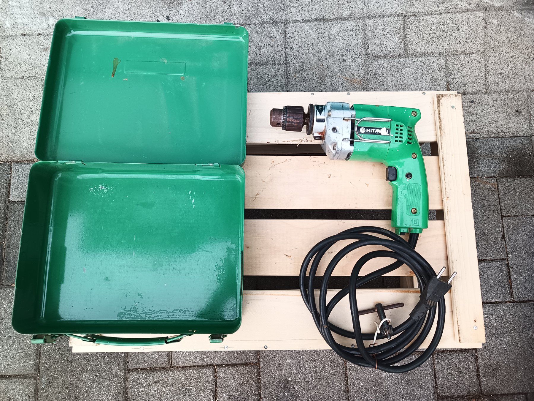 Hitachi Trapani: Hitachi Bohrmaschine – Usato da Oberegg venduto da A-Z.Handel.Loehrer