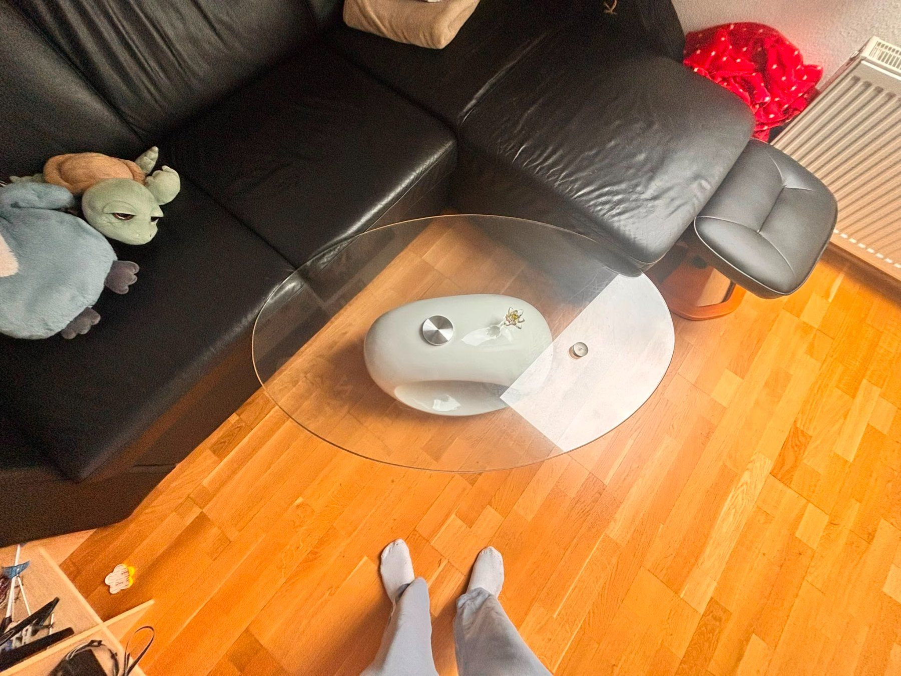 Sofas: Ecksofa Leder schwarz gebraucht mit Glasstisch – Gebraucht aus Altdorf UR von Fil_k7bn 3