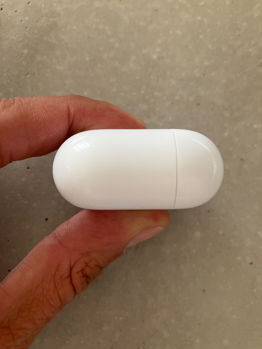Apple Cuffie: Apple AirPods 3 Case – Usato da Lausanne venduto da mr.v 8