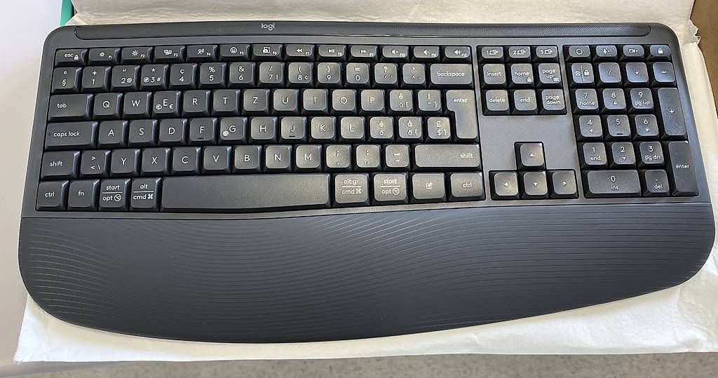 Tastiere: Logitech Tastatur und Maus MK880 – Nuovo e nell'imballaggio originale da Hinterforst venduto da snake0111 1