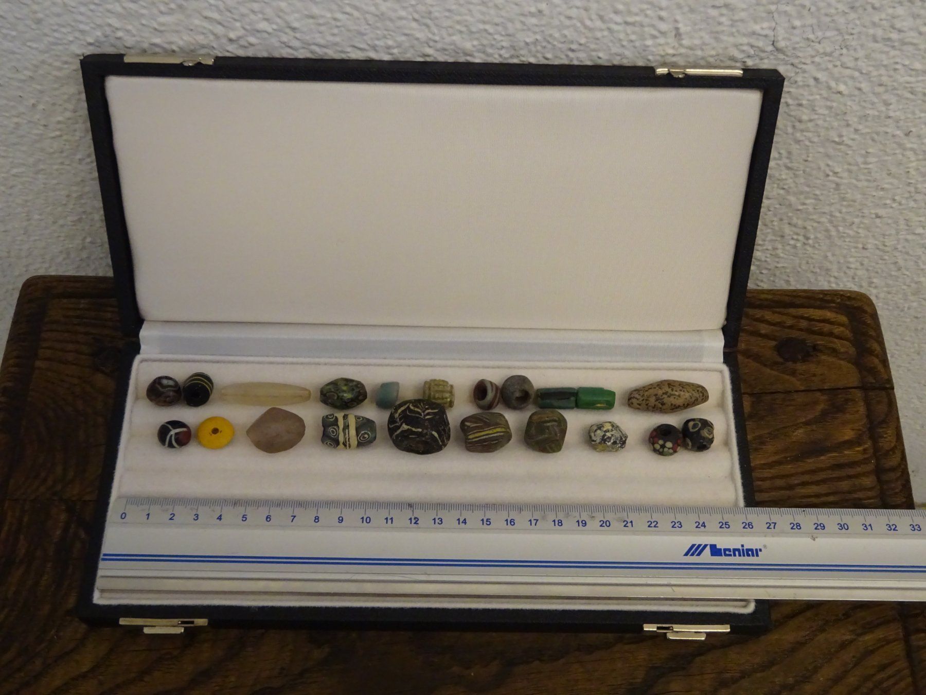 Skulpturen & Statuen: Sammlung Antike Glasperlen Spinnwirtel – Gebraucht aus Esslingen von FetteSchnecke