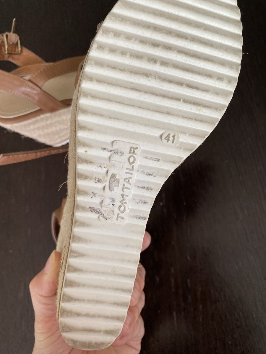 Tom Tailor Scarpe da donna: Neue Tom Tailor Keil Sandalen, Gr. 41, – Nuovo e nell'imballaggio originale da Kreuzlingen venduto da Lukma64 4