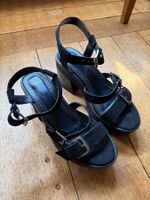 Talons Bershka noires, plateforme, été, taille 39!