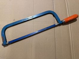 Eisensäge Bügelsäge Sandvik 224 blau mit Holzgriff