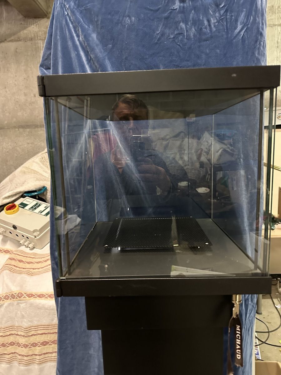 Vetrine: Vitrine sur pied avec éclairage LED intégré – Usato da Lausanne venduto da artnouveau04 1
