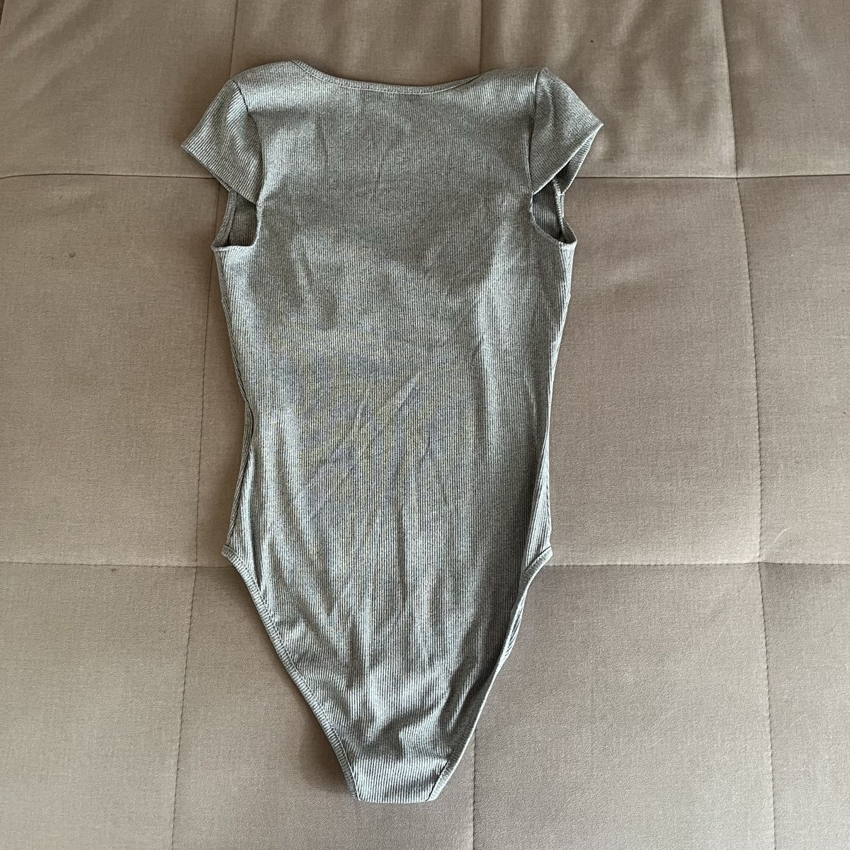 Top: Body Gr. S in Grau – Nuovo (secondo la descrizione) da Cunter venduto da tiramisuuu_ 1