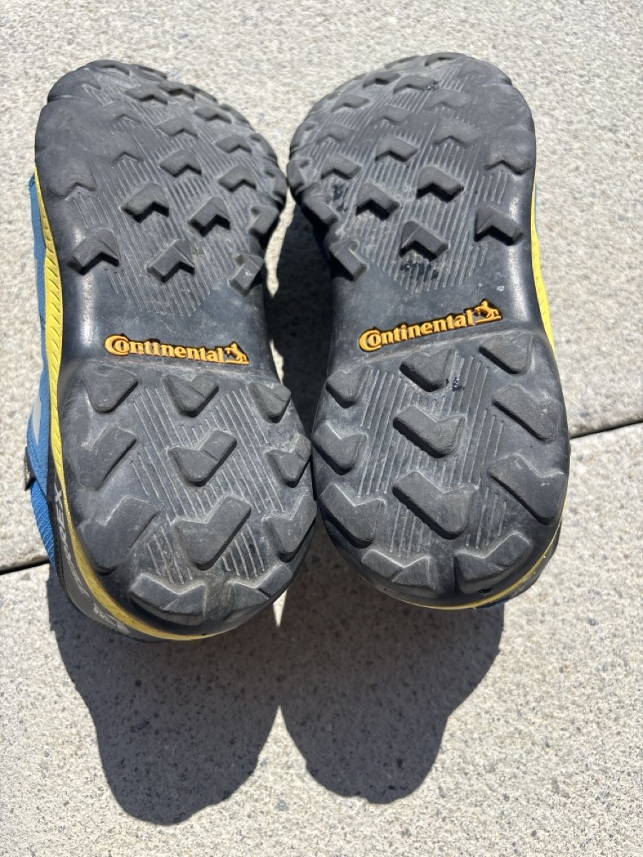 Adidas Chaussures garçon: Adidas Terrex CoreTex Trekkingschuhe, Grösse 37 1/3 – D'occasion à Wohlen AG par Michi761 5