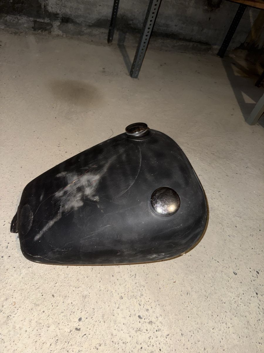 Harley-Davidson Accessori per altri veicoli: Harley Tank umgebaut  – Usato da Münchenbuchsee venduto da anjok