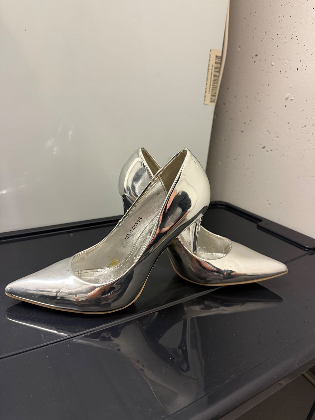 Damenschuhe: Absatzschuhe Silber Grösse 39 – Gebraucht aus Adlikon b.Regensdf von Ano_75 1