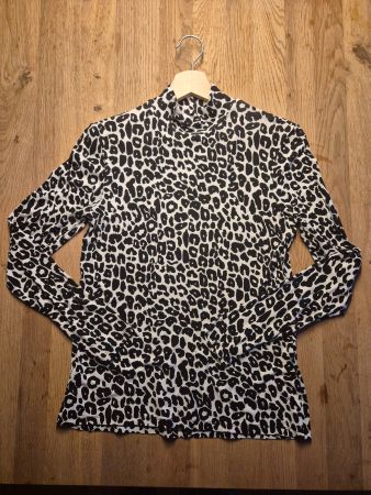 Hallhuber Langarm Shirt | Leo-Muster | Grösse M