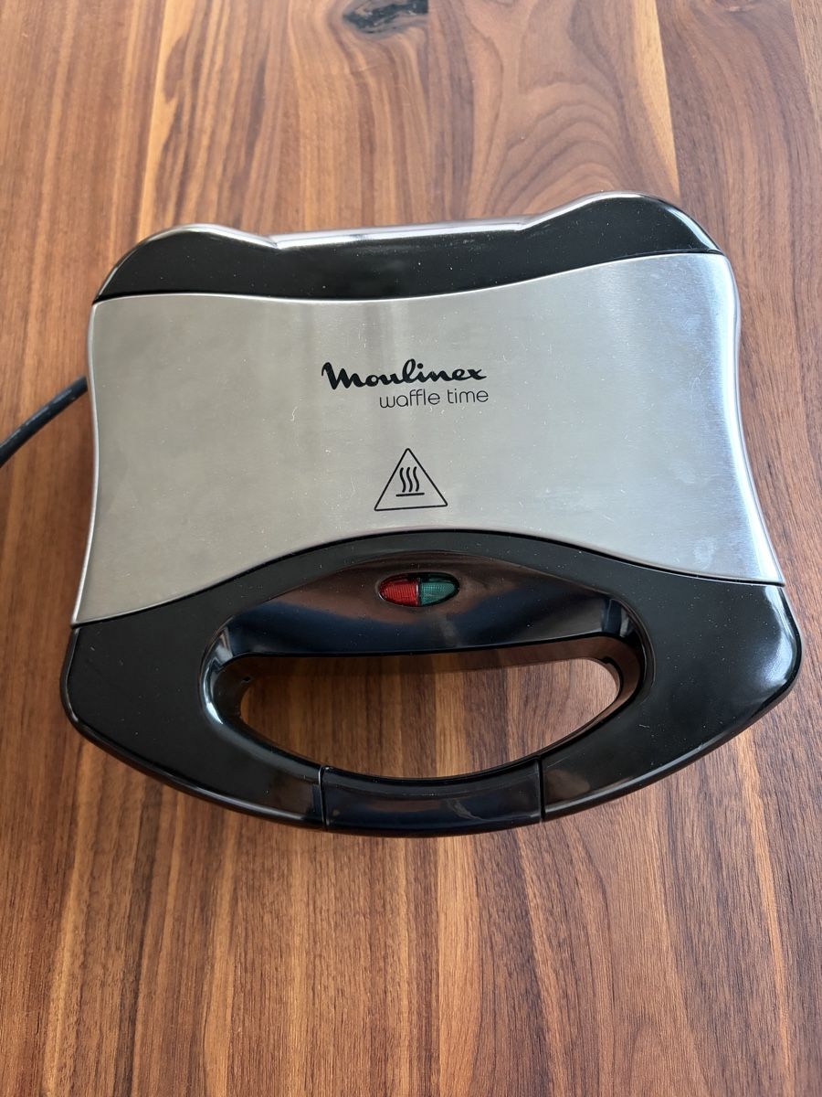 Moulinex Elettrodomestici da cucina: Waffeleisen Moulinox Waffle Time gebraucht – Usato da Muhen venduto da Marlene15