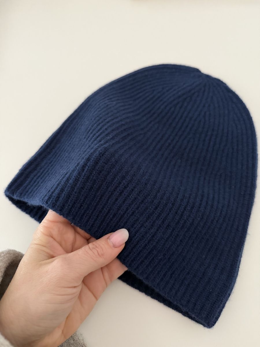 Copricapi, berretti & cappellini: LOOP CASHMERE Cashmere Beanie - Midnight Blue – Nuovo (secondo la descrizione) da Solothurn venduto da Vintage87 1