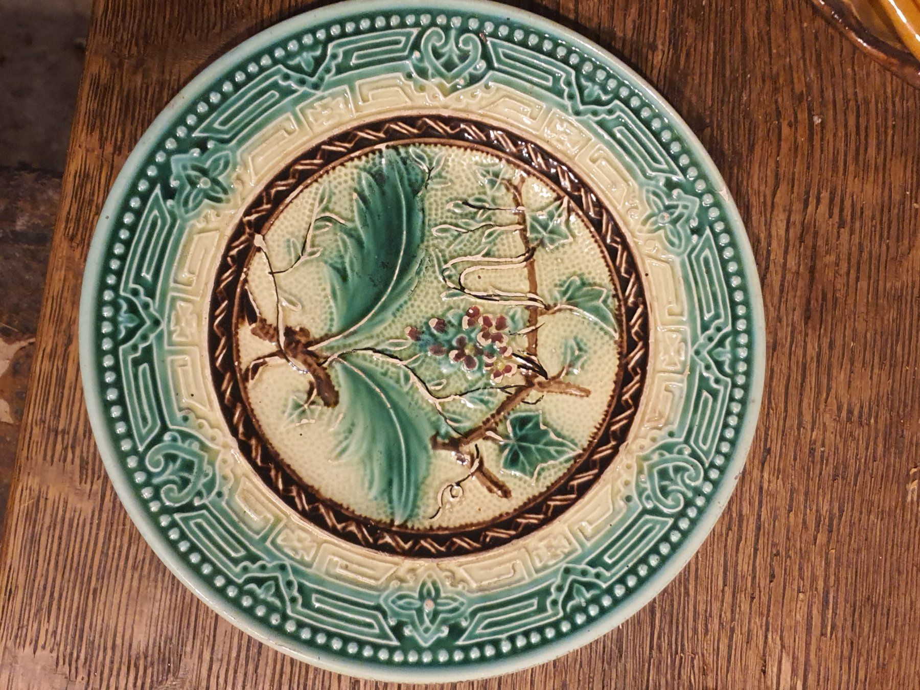 Piatti: Assiette barbotine 18cm dans les verts – Usato da DUGNY (-Leytron) venduto da Rdeny