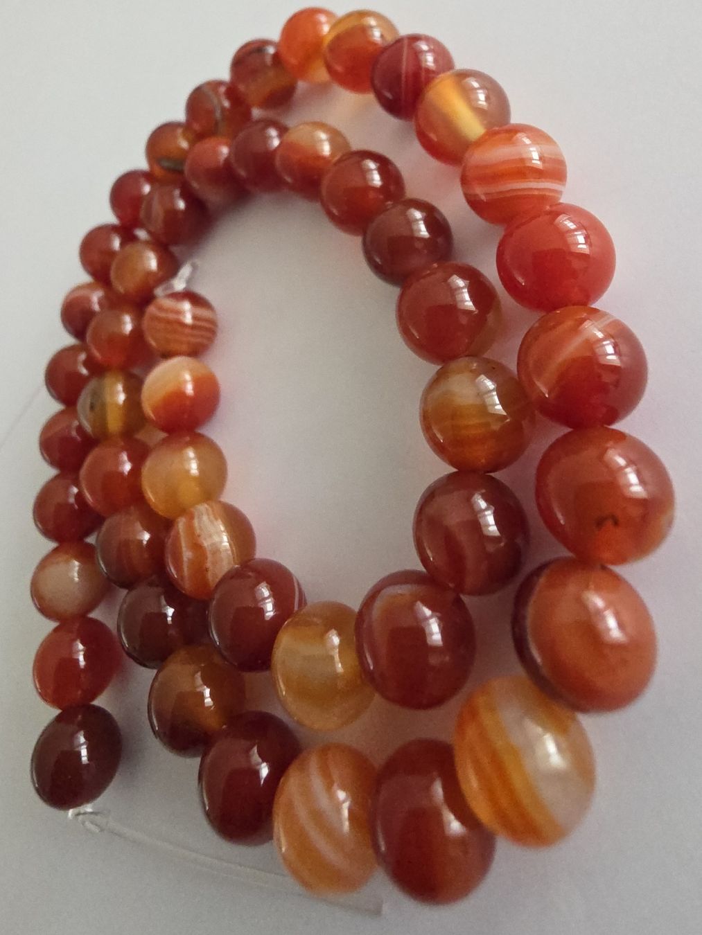 Minerali & Pietre curative: Sardonyx rot 8mm. Strang – Nuovo e nell'imballaggio originale da Menziken venduto da Mirager